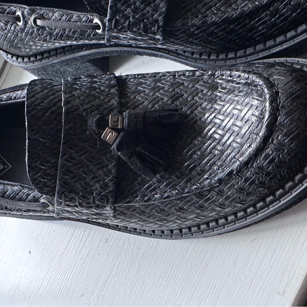 John Fluevog size 11 Black Tassel Loafers - Picture 2 of 5